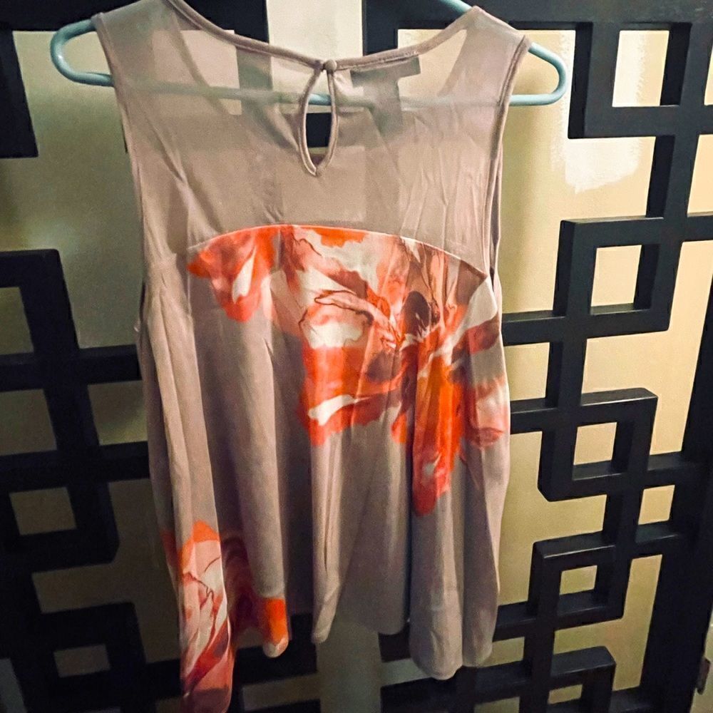 NWOT - INC International Concepts Grey Floral Tank w/ beautiful sequence - Large - Picture 6 of 11